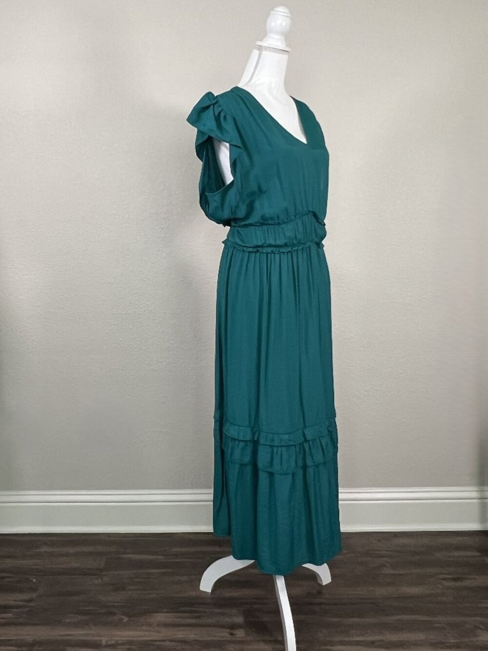 Knox Rose Teal V‑Neck Tiered Midi Dress - Picture 3 of 9